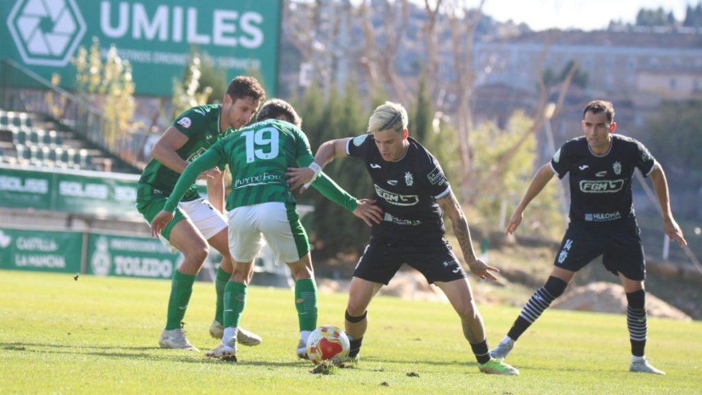 El Illescas cae con contundencia en su visita al Salto del Caballo (4-0)