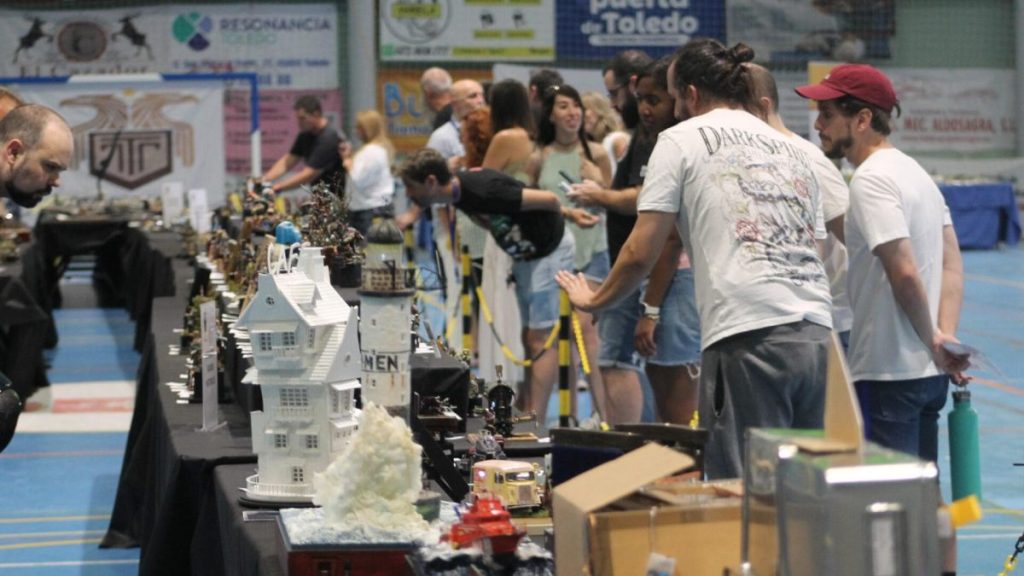 El I Concurso de Modelismo Toldoth reúne en Bargas a participantes de España y Portugal